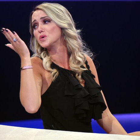 Popo-Alarm! Die prallsten Posen des "Playboy"-Hasen Popo-Alarm! Die prallsten Posen des "Playboy"-Hasen (Foto)
