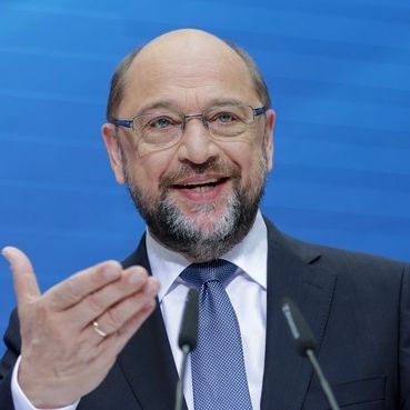 Bitte lächeln! AfD geht mit SPD-Schulz auf Stimmenfang Bitte lächeln! AfD geht mit SPD-Schulz auf Stimmenfang (Foto)