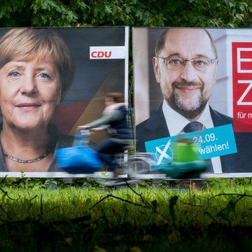 Merkel trotz Klatsche vorn - SPD auf Rekordtief - AfD wird Dritter Merkel trotz Klatsche vorn - SPD auf Rekordtief - AfD wird Dritter (Foto)