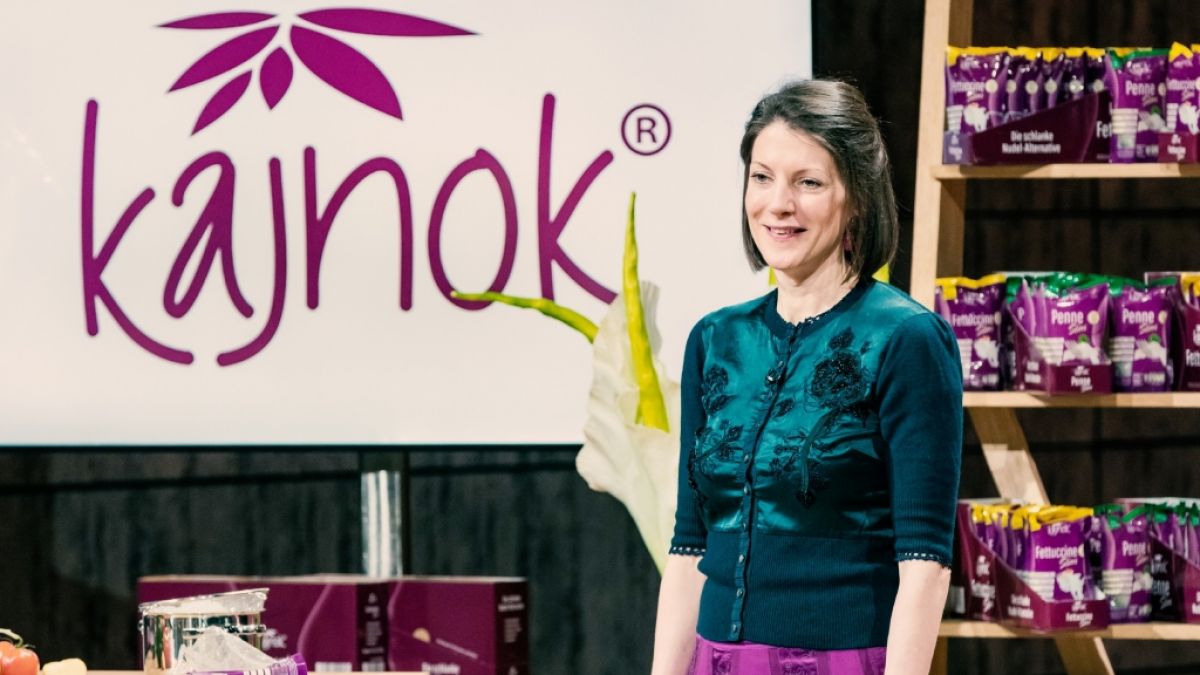 Sonja Zuber aus Hamburg präsentiert "Kajnok"-Produkte, die aus der Konjak-Wurzel gewonnen werden. (Foto)