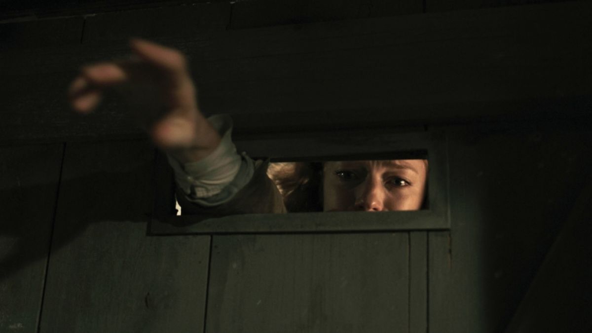Anja (Marleen Lohse) ist auf der Suche nach ihren entführen Kindern. (Foto)