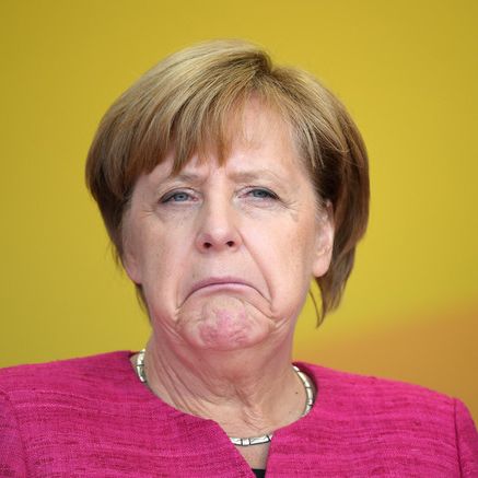 Mehrheit fordert Rücktritt von Angela Merkel Mehrheit fordert Rücktritt von Angela Merkel (Foto)