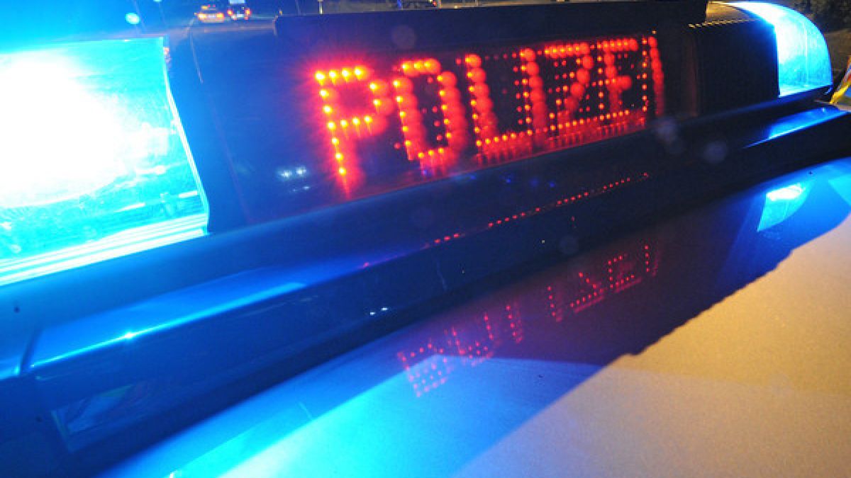 In Köln kam es am Dienstag zu einer blutigen Messerattacke (Symbolbild). (Foto)