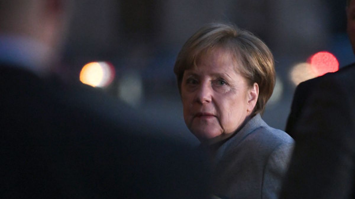 angela merkel vermogen von angela merkel so viel geld hauft sich auf ihrem konto news de