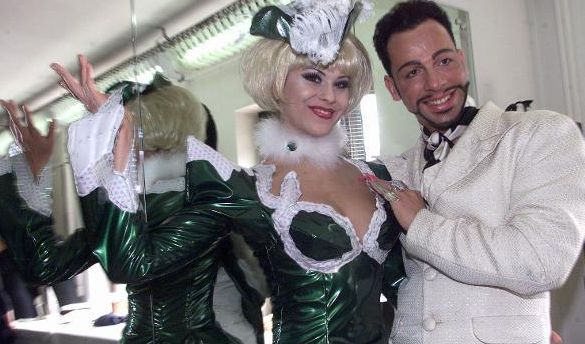 Harald Gloockler Oben Ohne Show So Sieht Der Paradiesvogel Ungeschminkt Aus News De