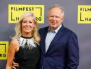 Axel Milberg und seine Frau Judith 2017 bei der Deutschlandpremiere von "Tatort: Borowski und das Land zwischen den Meeren" während des Filmfests Hamburg. (Foto)
