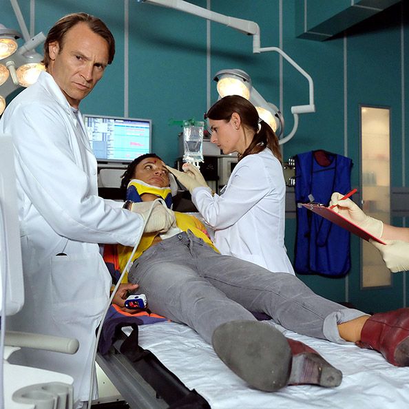 Die "Lindenstraße"-Stars zu Besuch in der Sachsenklinik Die "Lindenstraße"-Stars zu Besuch in der Sachsenklinik (Foto)