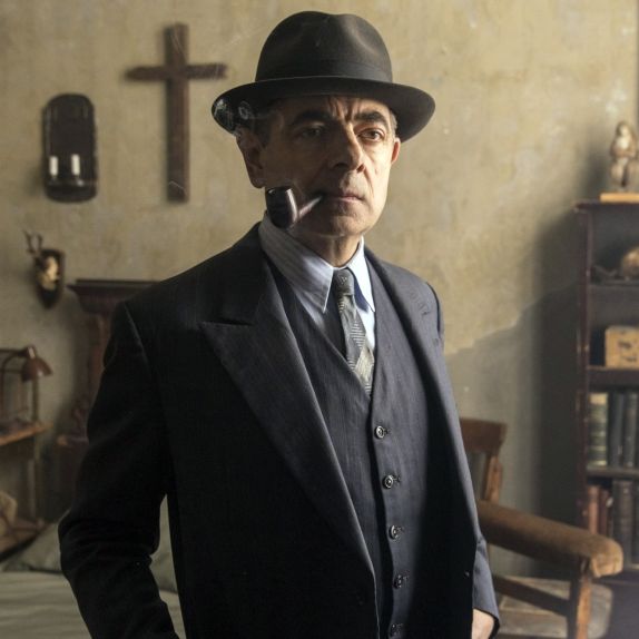 Rowan Atkinson als Kommissar Maigret