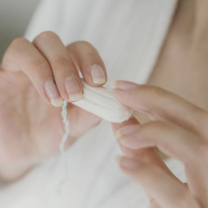 Model verliert beide Beine wegen eines Tampons Model verliert beide Beine wegen eines Tampons (Foto)