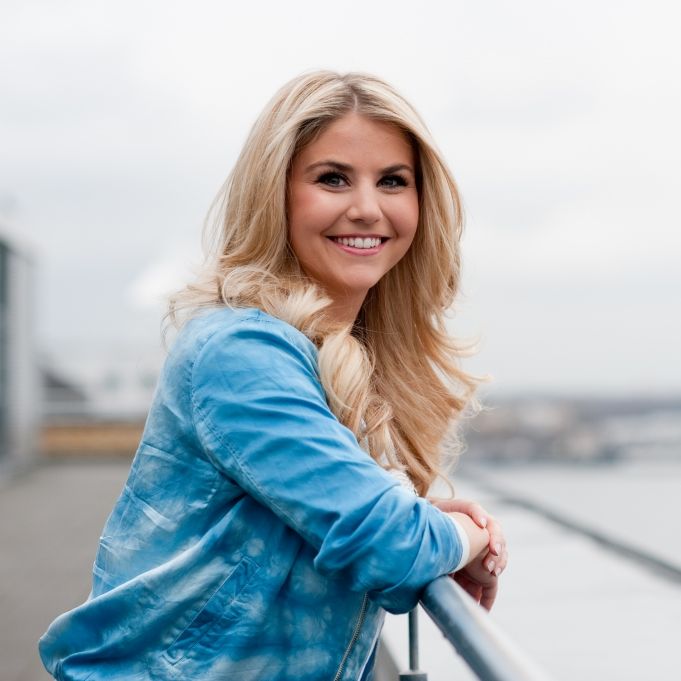 Beatrice Egli gibt bei SdL ihr Schauspiel-Debüt Beatrice Egli gibt bei SdL ihr Schauspiel-Debüt (Foto)