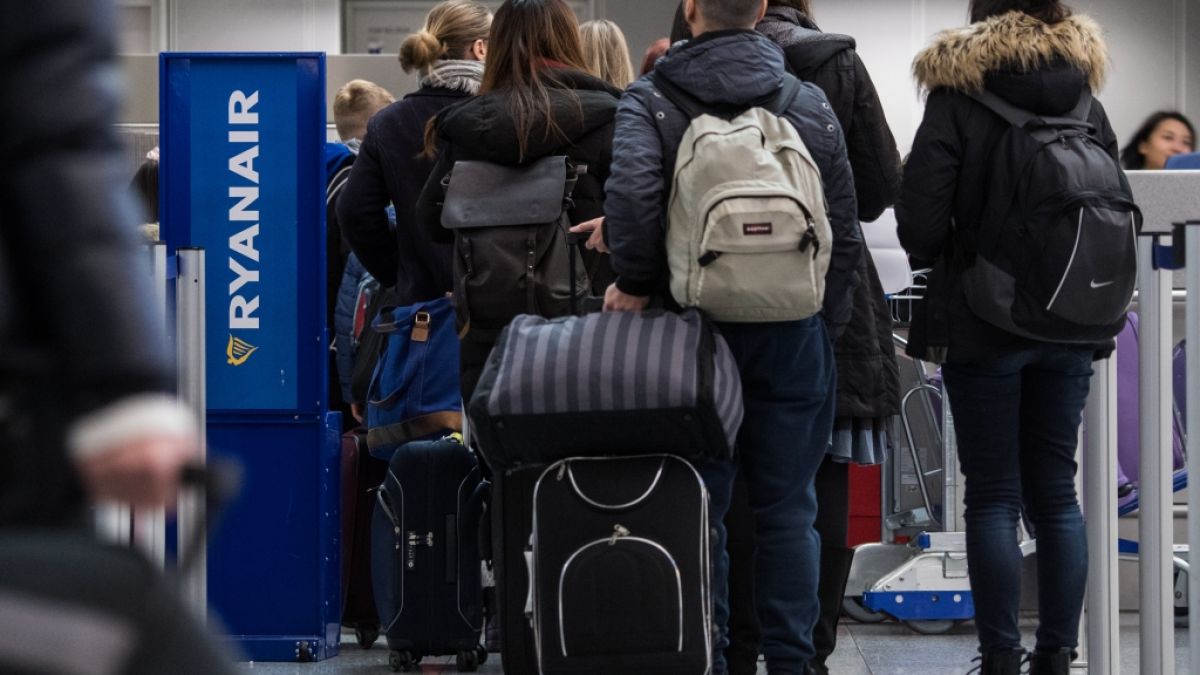 Billigflieger Ryanair ändert seine Bestimmungen beim Gepäck. (Foto)