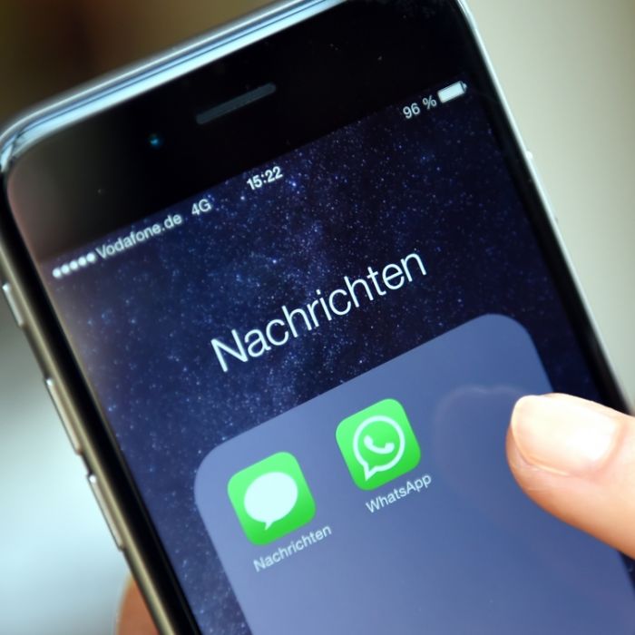 WhatsApp-Schock! Überwachungs-App spioniert ALLE Nutzer aus
