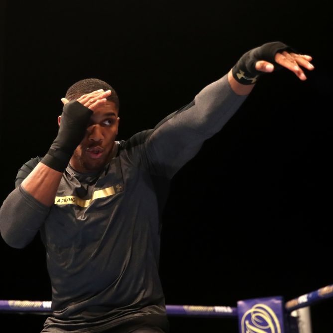Joshua siegt gegen Parker und holt 3. WM-Titel Joshua siegt gegen Parker und holt 3. WM-Titel (Foto)
