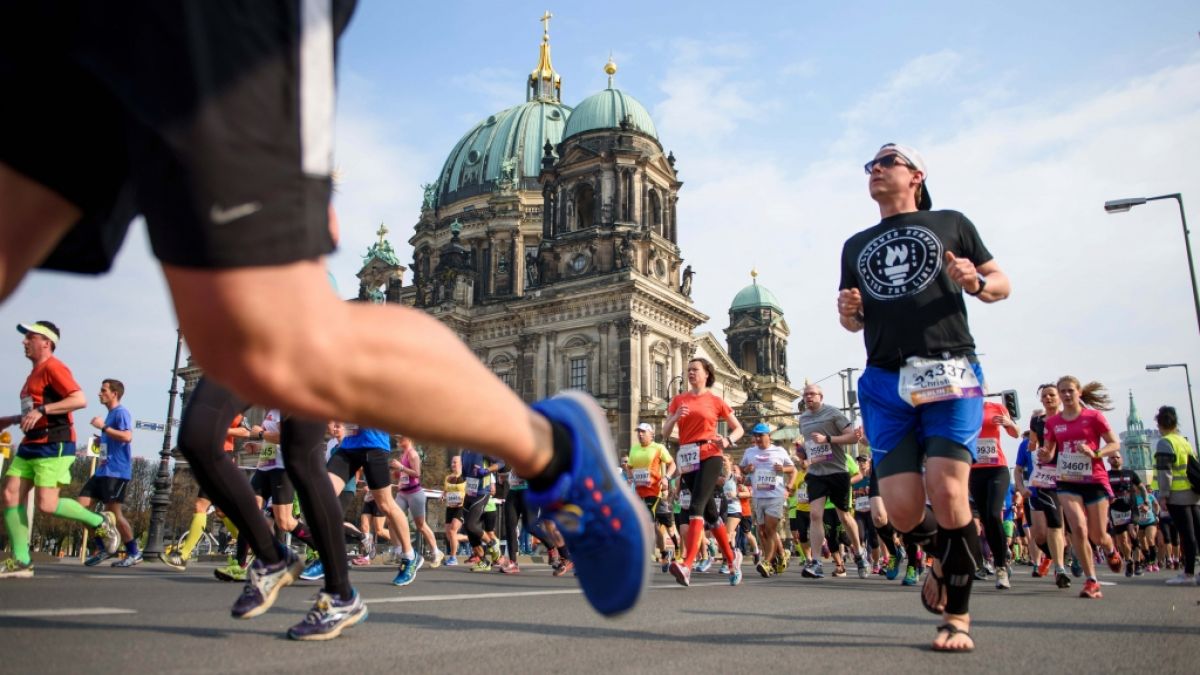 In Berlin und Hannover trafen sich am Sonntag Läufer zum Halbmarathon. (Foto)