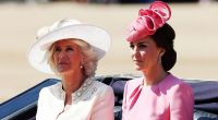 Dass Camilla Parker-Bowles und Kate Middleton stets wie aus dem Ei gepellt aussehen, haben die beiden Herzoginnen dem strengen Beauty-Regiment von Queen Elizabeth II. zu verdanken.