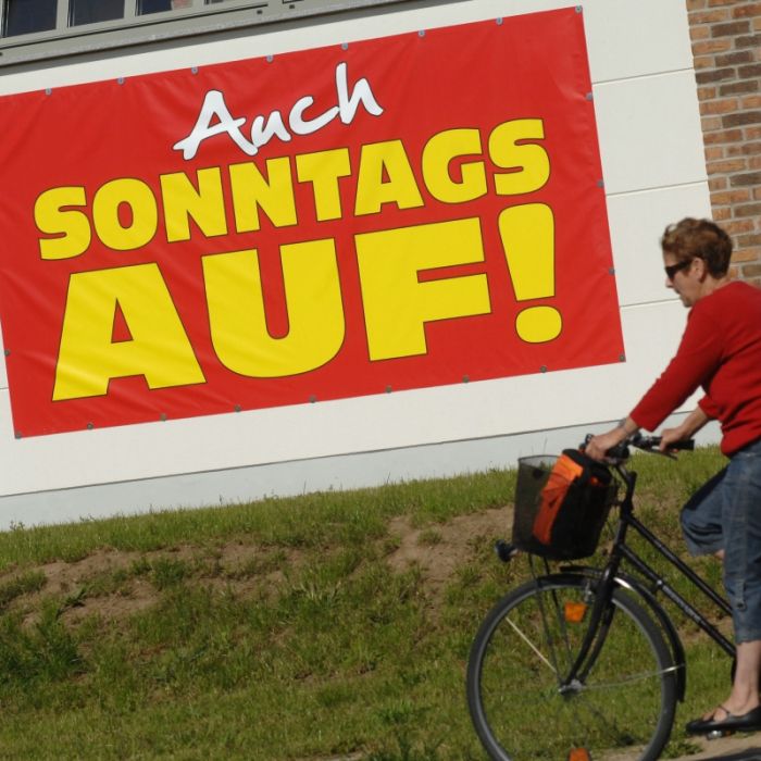 HIER konnten Sie heute zum Maifeiertag (01.05.2018) einkaufen HIER konnten Sie heute zum Maifeiertag (01.05.2018) einkaufen (Foto)