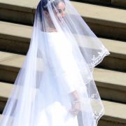 Meghan Markle trägt ein Brautkleid der britischen Designerin Clare Waight Keller aus dem Hause Givenchy. Meghan Markle trägt ein Brautkleid der britischen Designerin Clare Waight Keller aus dem Hause Givenchy.