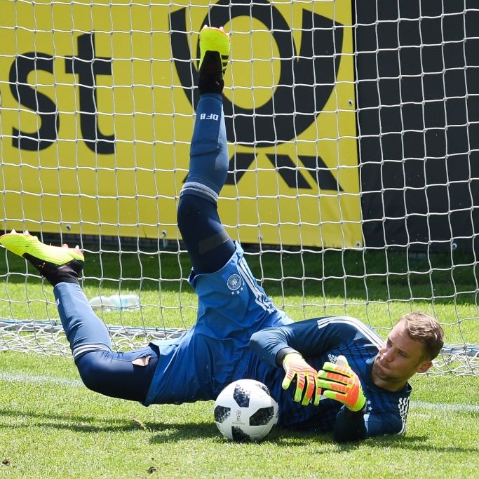 Trotz starkem Neuer! DFB-Elf verliert gegen Österreich Trotz starkem Neuer! DFB-Elf verliert gegen Österreich (Foto)