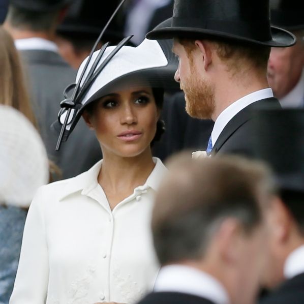 DARUM sollte Herzogin Meghan vor Kate Middleton auf der HUT sein (Foto)