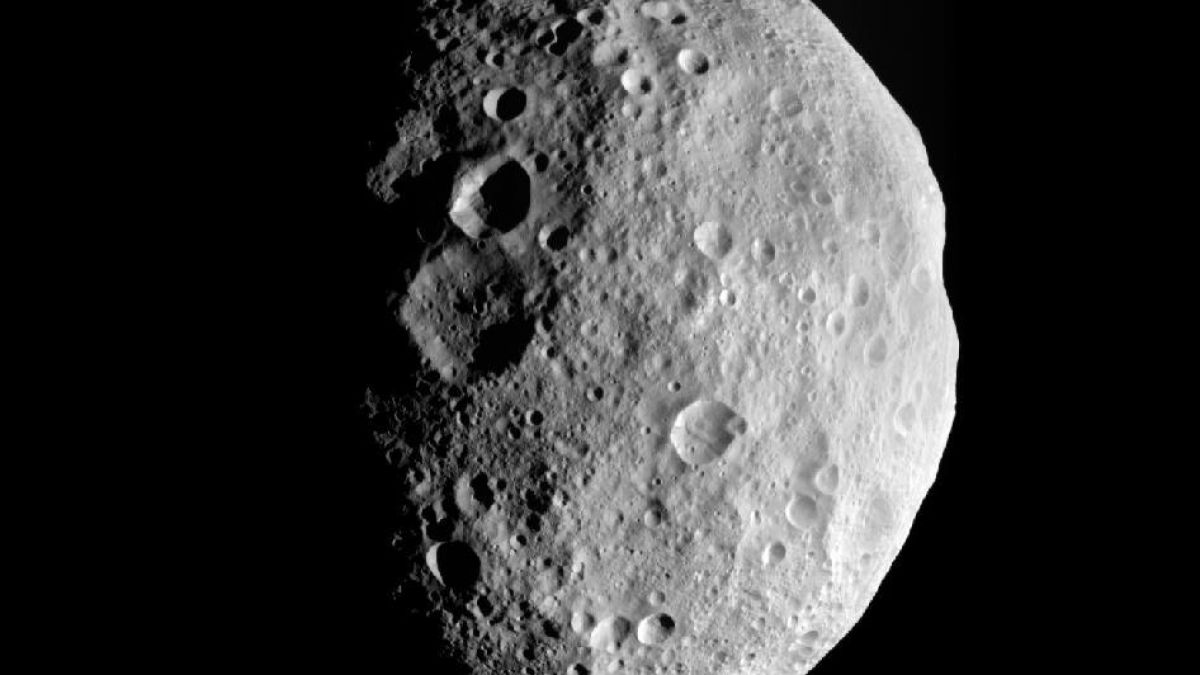 Der Asteroid "4 Vesta" ist aktuell auch mit bloßem Auge sichtbar. (Foto)