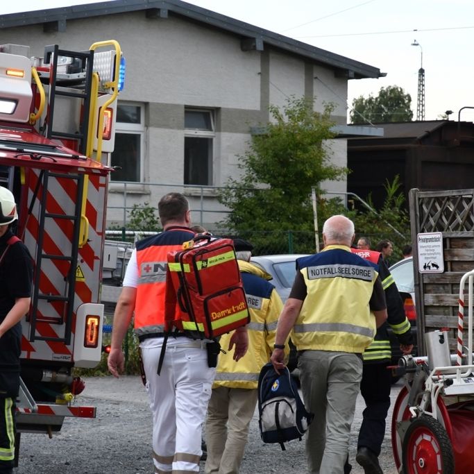 13-Jähriger von Stromschlag an Oberleitung getötet 13-Jähriger von Stromschlag an Oberleitung getötet (Foto)