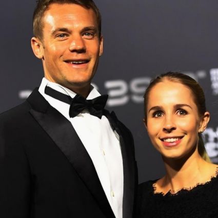 Manuel Neuer Bayern Keeper Hat Seine Verlobte Nina Geheiratet