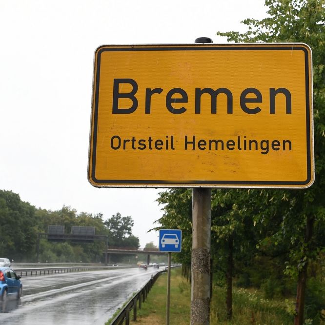 Mutter sprengt sich zusammen mit Sohn (7) in die Luft Mutter sprengt sich zusammen mit Sohn (7) in die Luft (Foto)