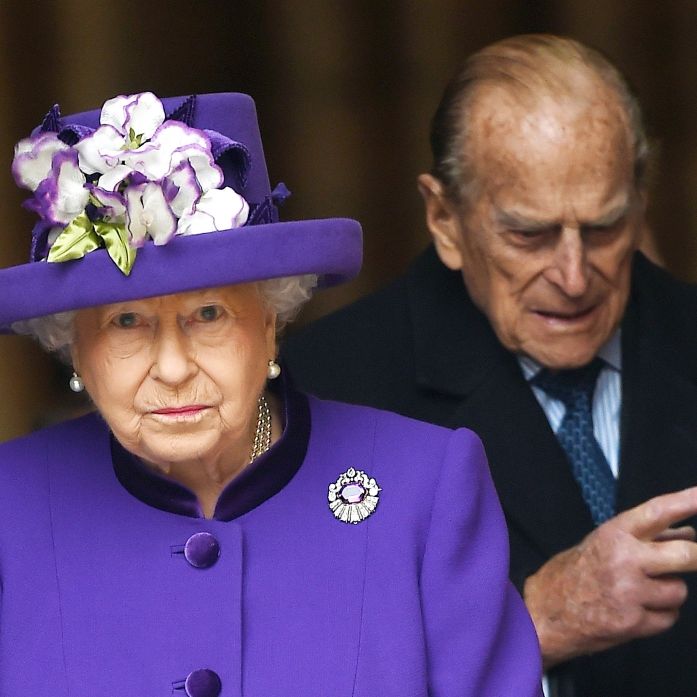 Trennung! Die Queen fährt OHNE Prinz Philipp nach Balmoral Trennung! Die Queen fährt OHNE Prinz Philipp nach Balmoral (Foto)