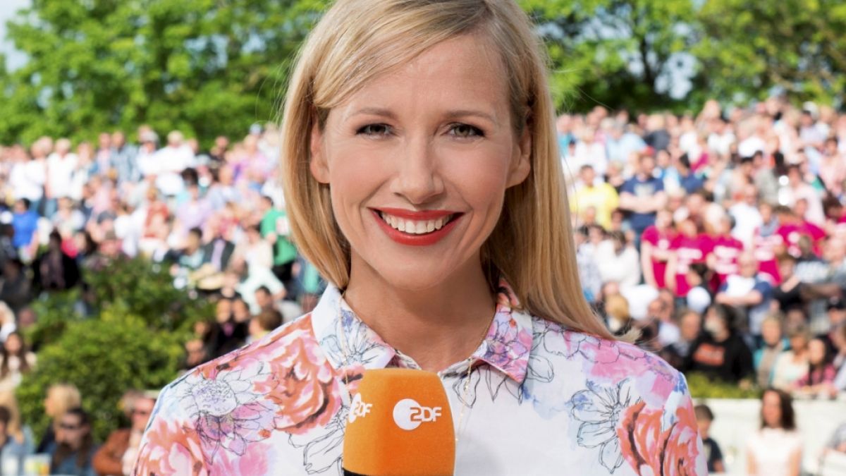 Moderatorin Andrea Kiewel erlebte beim "ZDF-Fernsehgarten" bereits den einen oder anderen Skandal. (Foto)