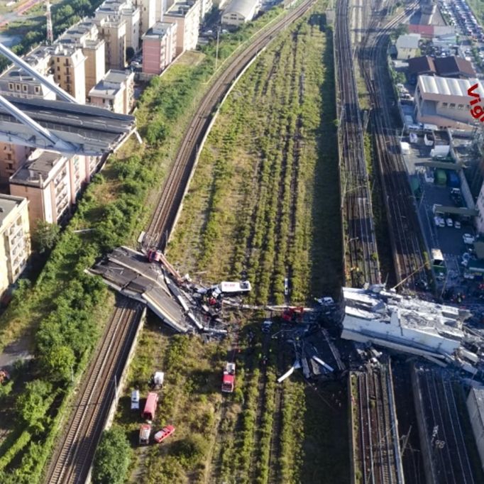 Diskussion über Unglücksbrücke hält an - Keine weiteren Opfer Diskussion über Unglücksbrücke hält an - Keine weiteren Opfer (Foto)