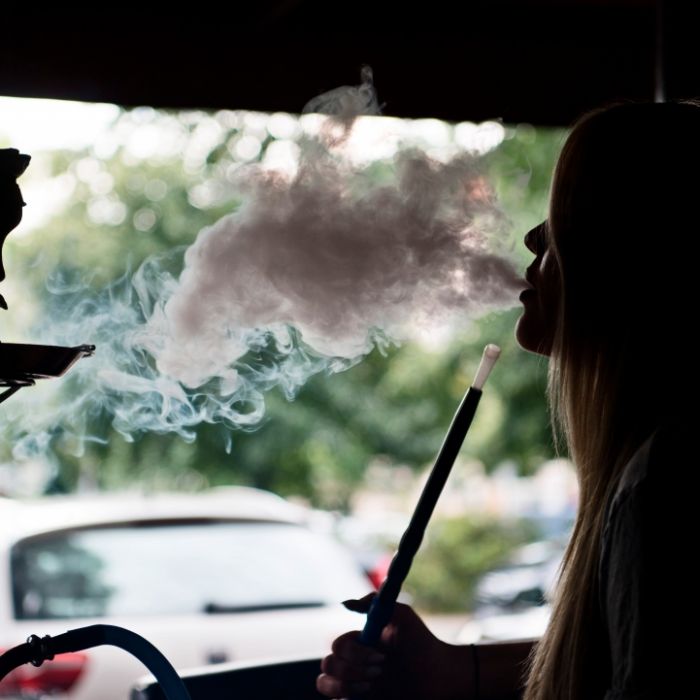 Polizistin (26) vor Shisha-Bar krankenhausreif geschlagen Polizistin (26) vor Shisha-Bar krankenhausreif geschlagen (Foto)
