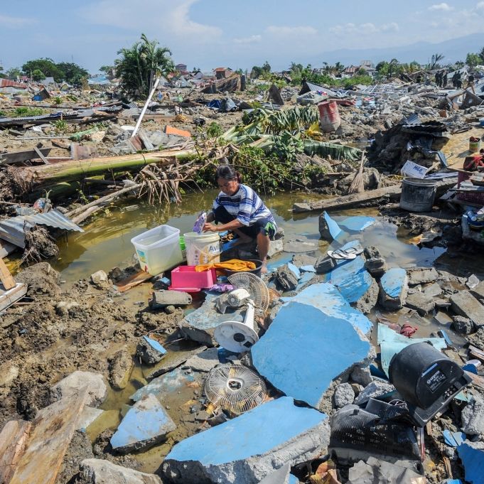 Video zeigt Schockbilder: 1000 Häuser von Erdloch verschluckt