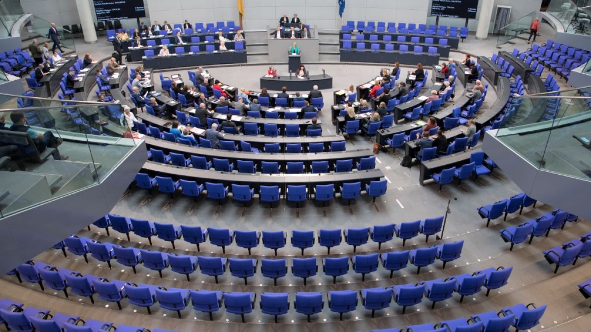 Welche Partei fehlt am meisten bei Abstimmungen im Bundestag? (Foto)