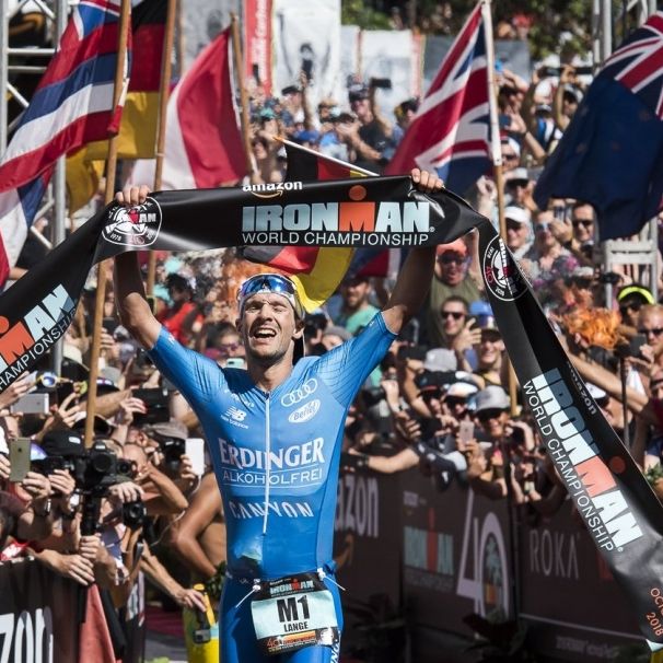 Historischer WM-Sieg! Patrick Lange triumphiert in Kailua-Kona Historischer WM-Sieg! Patrick Lange triumphiert in Kailua-Kona (Foto)