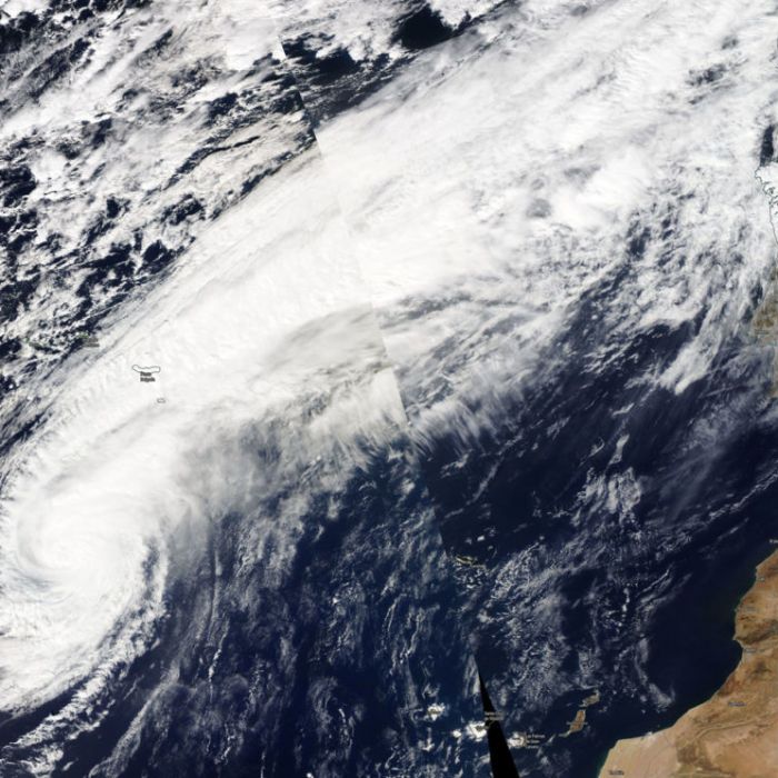 Tropensturm "Leslie" zieht über Portugal - Warnungen für Spanien Tropensturm "Leslie" zieht über Portugal - Warnungen für Spanien (Foto)