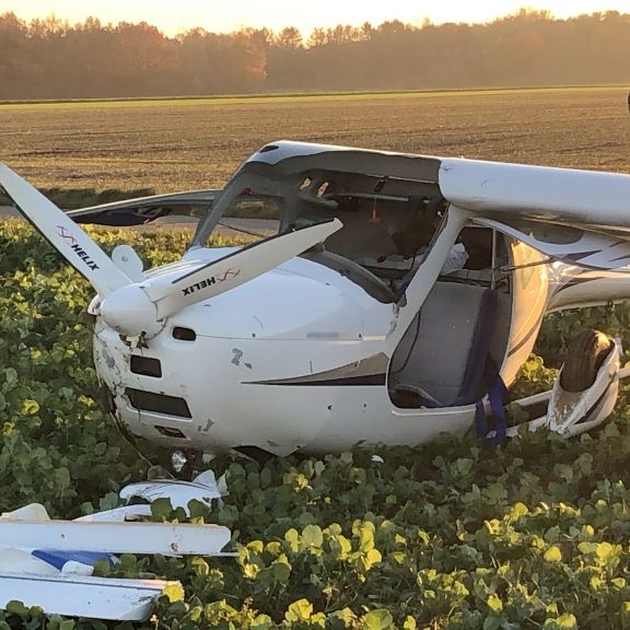 Flugzeuge in Luft kollidiert - Pilot tot! Flugzeuge in Luft kollidiert - Pilot tot! (Foto)