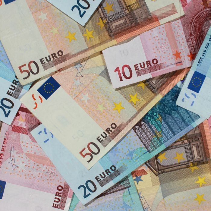 Tausende Rentner müssen ab 2019 Steuern zahlen Tausende Rentner müssen ab 2019 Steuern zahlen (Foto)
