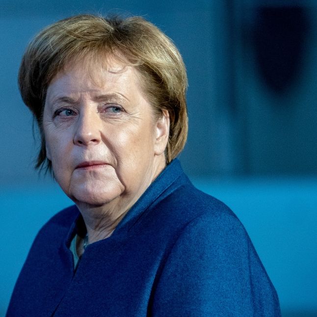 Pannen-Ursache identifiziert! Angela Merkel entging Flugzeugunglück Pannen-Ursache identifiziert! Angela Merkel entging Flugzeugunglück (Foto)