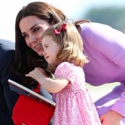 Kates kleiner Sonnenschein: Prinzessin Charlotte hat die Royals-Fans längst um den kleinen Finger gewickelt. Kates kleiner Sonnenschein: Prinzessin Charlotte hat die Royals-Fans längst um den kleinen Finger gewickelt.