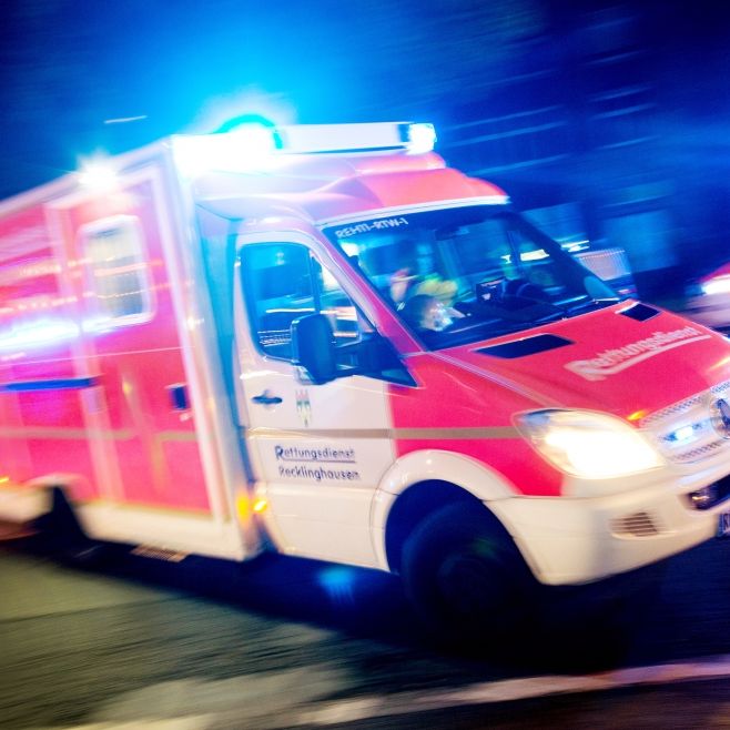 Betrunkener klaut Rettungswagen samt Patient und Besatzung Betrunkener klaut Rettungswagen samt Patient und Besatzung (Foto)