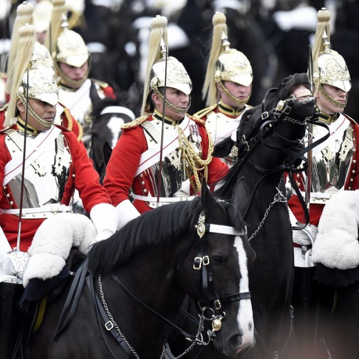 Sex-Skandal! Suff-Fummelei im Armee-Regiment der Prinzen Sex-Skandal! Suff-Fummelei im Armee-Regiment der Prinzen (Foto)