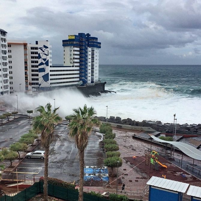 Schnee und Orkane! Unwetter erschüttern Mittelmeerraum Schnee und Orkane! Unwetter erschüttern Mittelmeerraum (Foto)