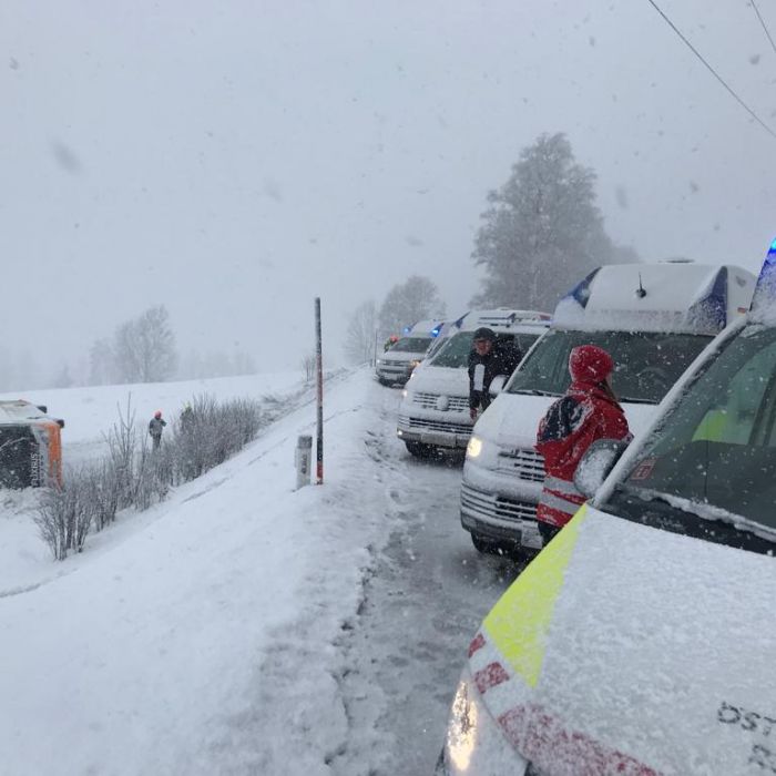 Unwetter-Horror! DWD warnt vor Glatteis, Schnee und Sturm Unwetter-Horror! DWD warnt vor Glatteis, Schnee und Sturm (Foto)