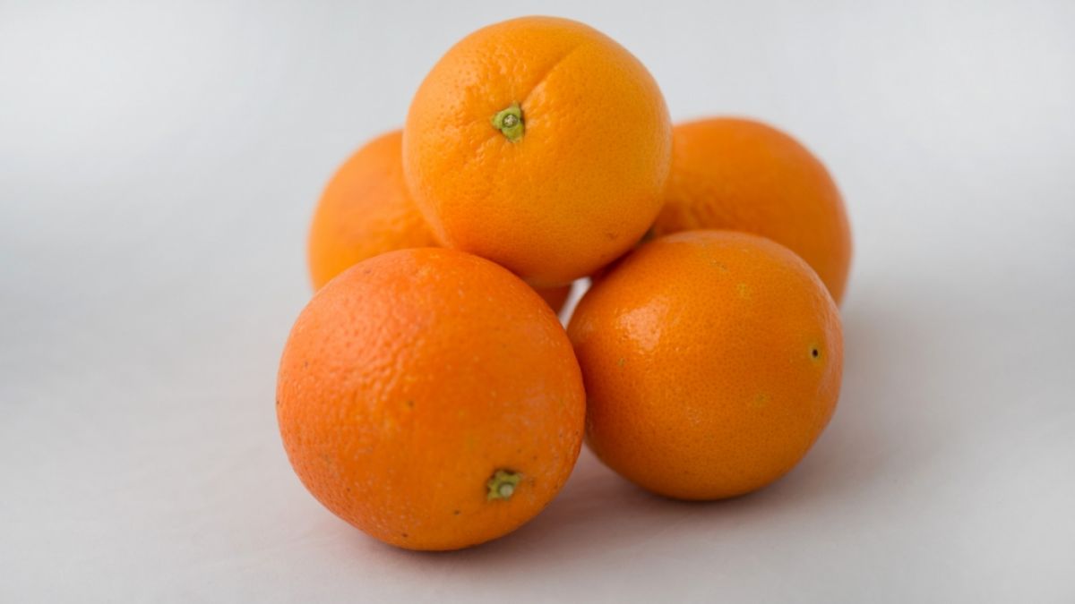 Ökotest prüfte die Orangen von 25 Marken auf deren chemische Belastung. (Foto)