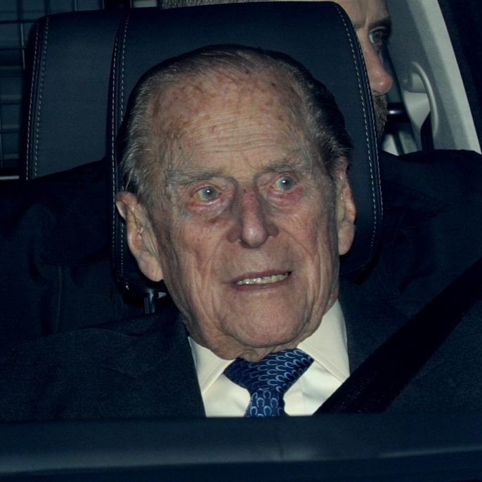 Nach Autounfall - Queen Elizabeths Mann gibt seinen Wagen ab! Nach Autounfall - Queen Elizabeths Mann gibt seinen Wagen ab! (Foto)
