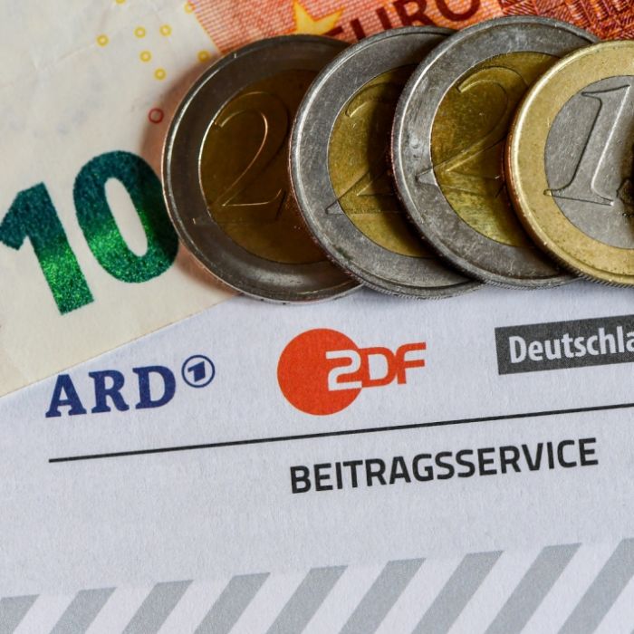 "10 Euro reichen!" - So könnte der Rundfunkbeitrag sinken "10 Euro reichen!" - So könnte der Rundfunkbeitrag sinken (Foto)