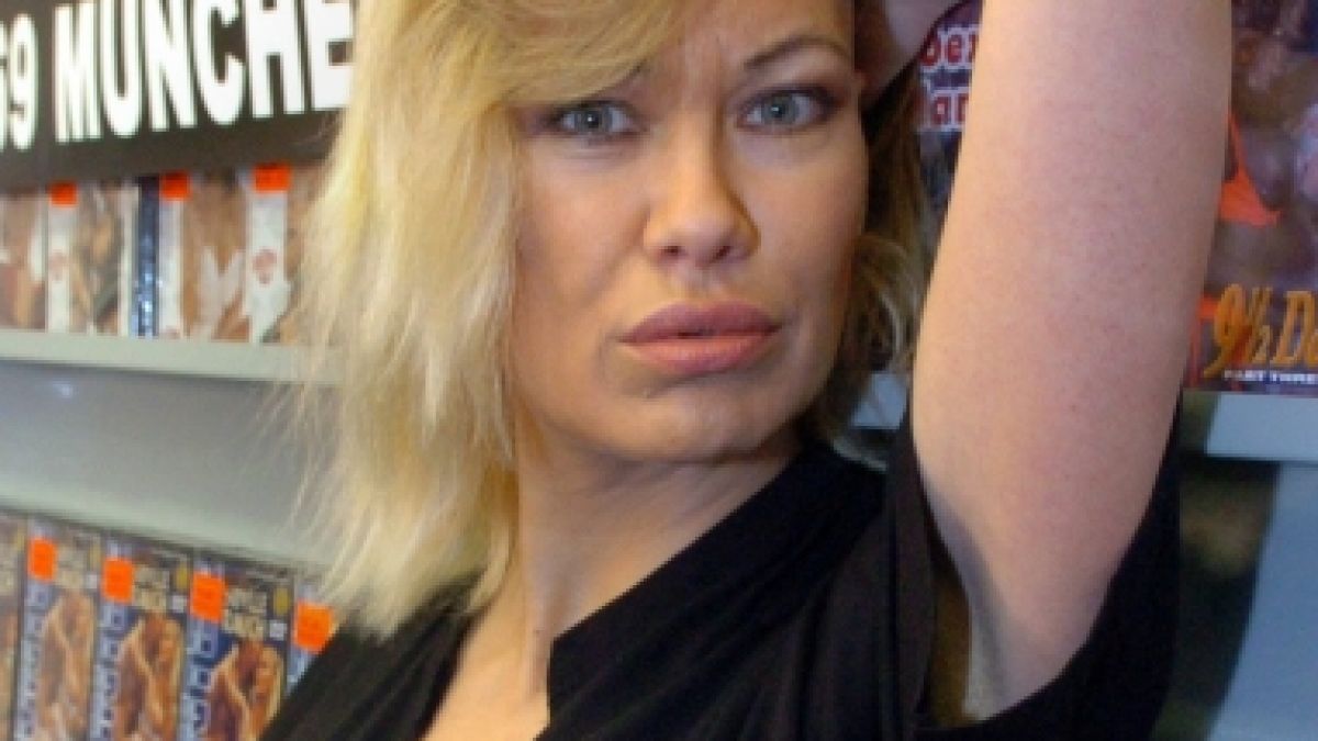 Sibylle Rauch spielte in etlichen Pornofilmen mit, bevor sie 2019 als Dschungelcamperin in "Ich bin ein Star - Holt mich hier raus!" zu sehen war. (Foto)
