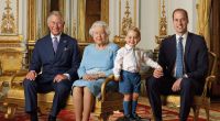 Vier royale Generationen auf einem Foto: Queen Elizabeth II. mit ihrem Sohn Prinz Charles, Enkel Prinz William und Urenkel Prinz George.