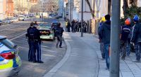 In München-Au musste die Polizei nach einer Schießerei mit zwei Toten mit einem Großaufgebot anrücken.