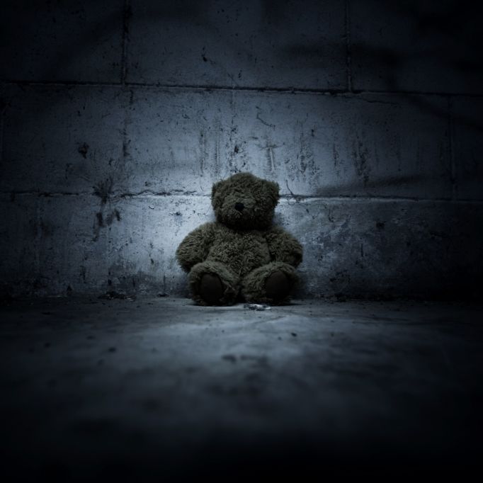 Vater tötet Kleinkind! 8,5 Jahre Jugendstrafe für 19-Jährigen Vater tötet Kleinkind! 8,5 Jahre Jugendstrafe für 19-Jährigen (Foto)